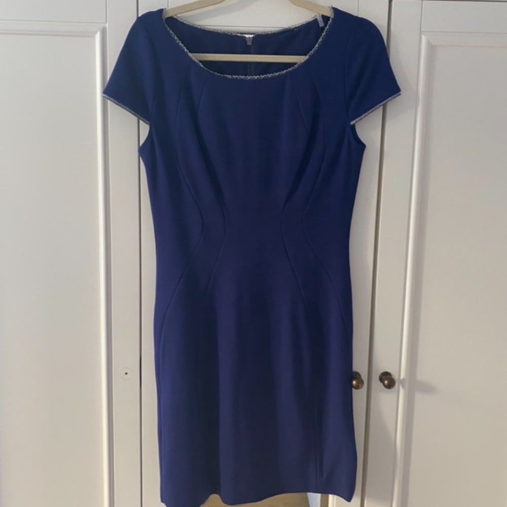NWT Elie Tahari navy blue detailed shift